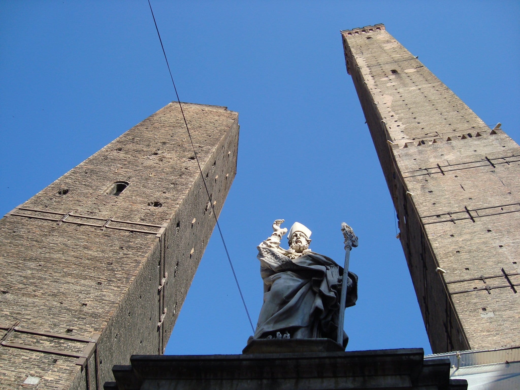 Statua San Petronio a Bologna